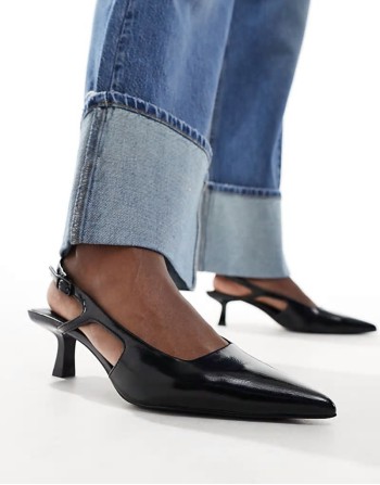 minimal slingback heel in black