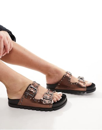 Fantasy studded flat sandal in bronze
