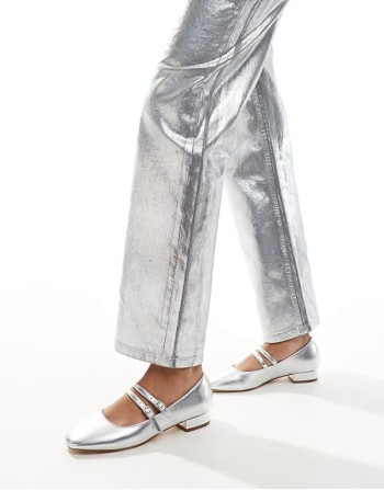 double strap flat shoe in silver