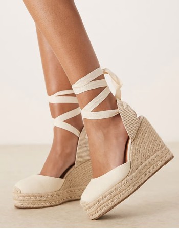 ‌Stylish Wide Fit Tyra closed toe wedges in natural linen