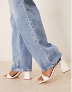 Niya mid block heeled sandals in white