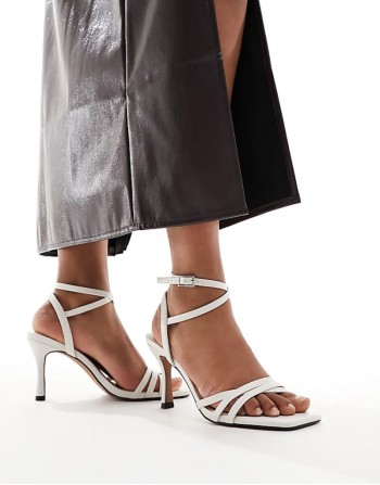 Harlow mid heeled sandal in off-white